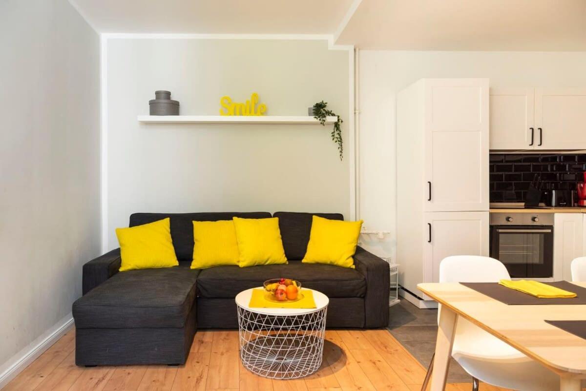 Cosy Two Br Plus Self Checkin Plus Street Parking ベルリン エクステリア 写真